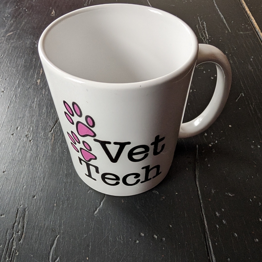 Vet Tech White Ceramic Medium Mug with Pink Paw Prints for Pet and Coffee Lovers